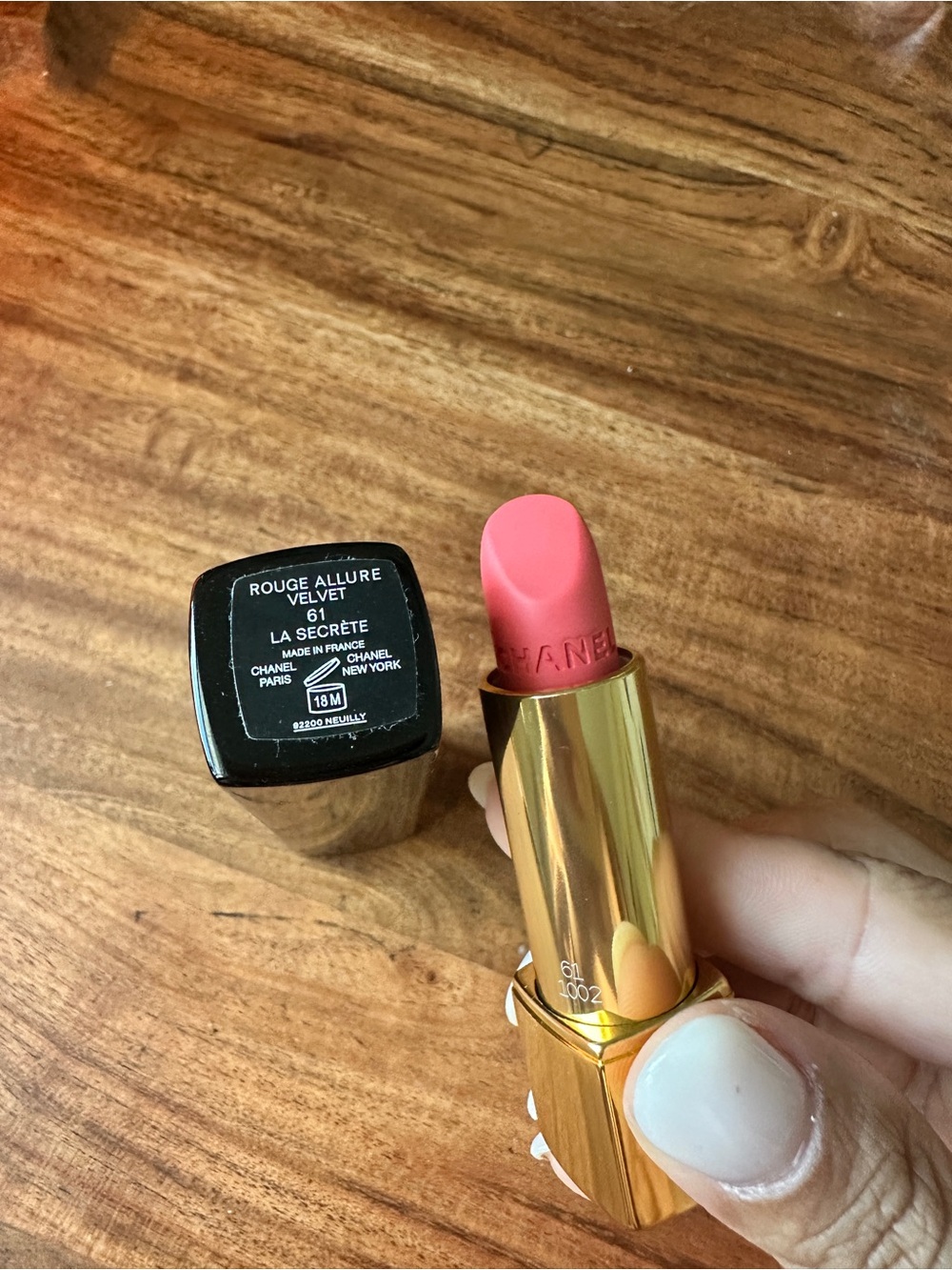 Chanel Lipstick ROUGE ALLURE VELVET, 61 NEW WITHOUT BOX
